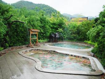 【韶關新豐江源溫泉旅游度假山莊】新豐縣連鎖大全,點擊查看全部1家分店